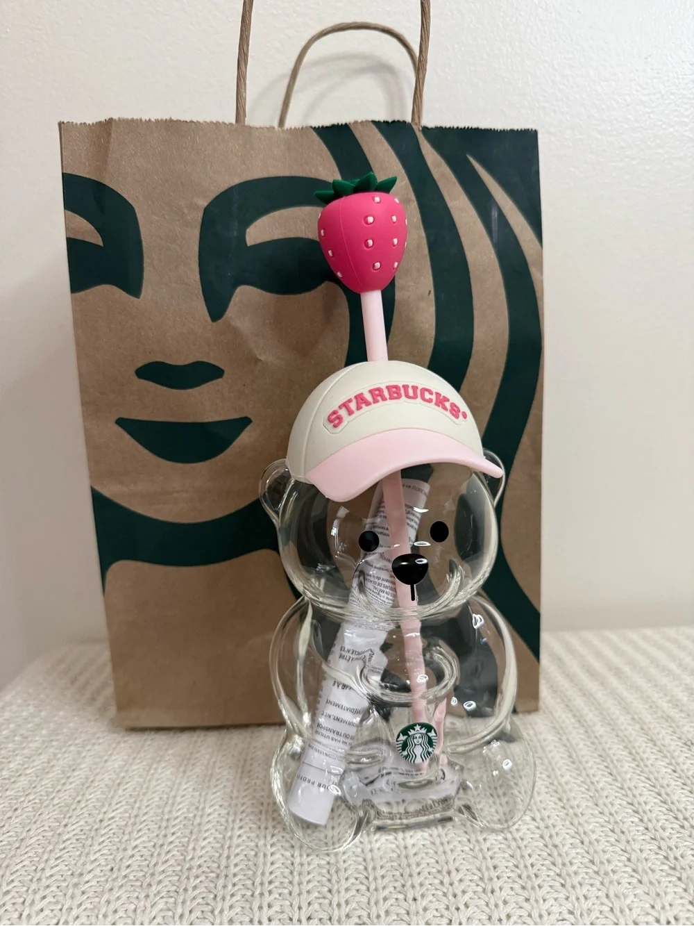 Starbucks NWT Clear Bear glass with Pink Strawberry Straw